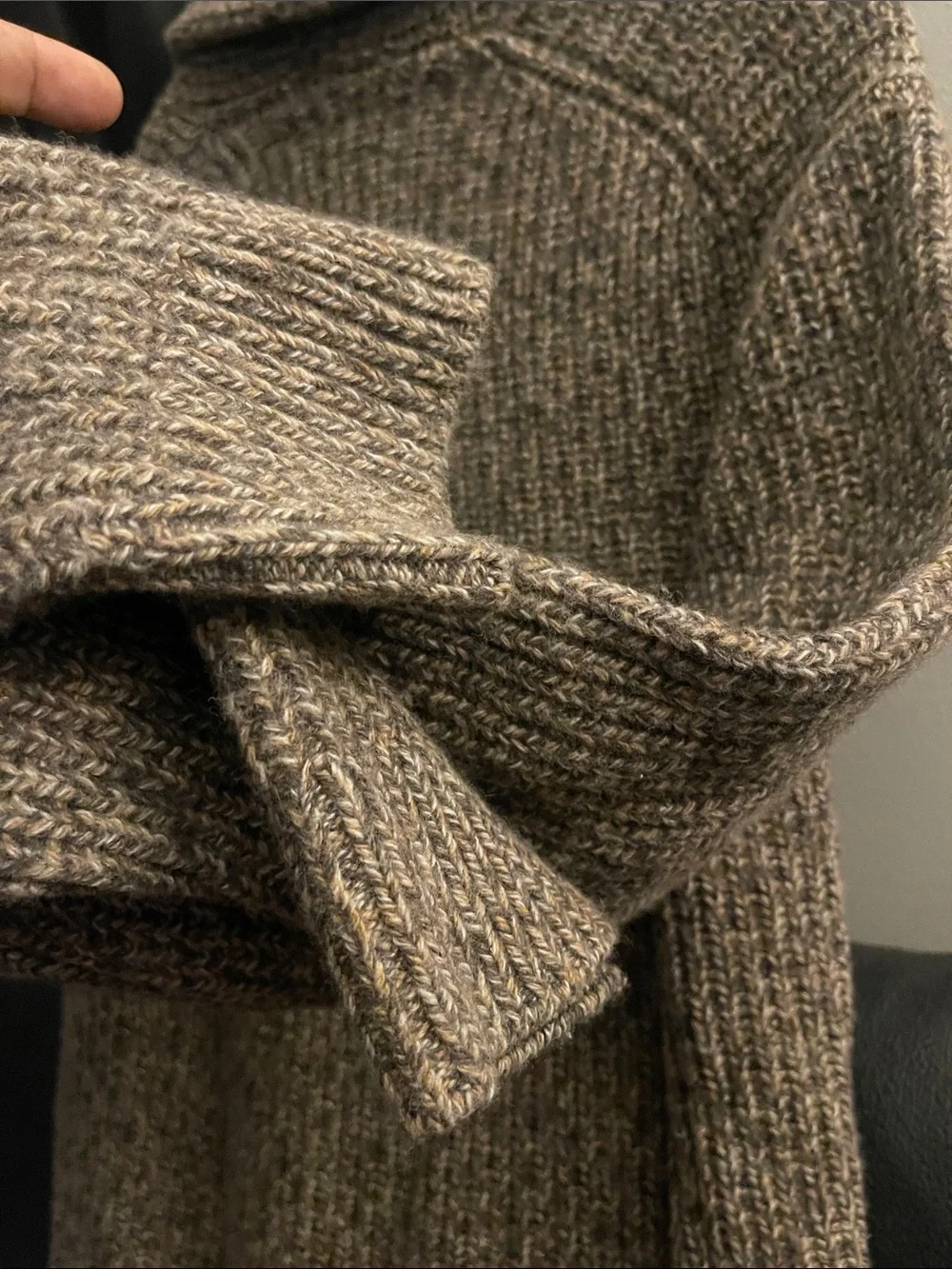 Abercrombie & Fitch cozy stylish
